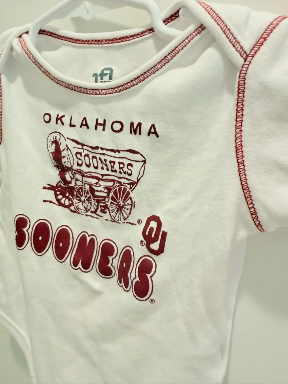 Oklahoma Sooners Infant Bodysuit Onesie 12 Months White Crimson Retro